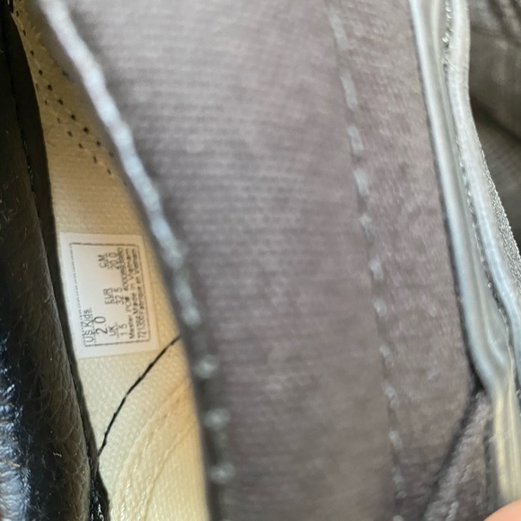 Vans black canvas slip on classic sneakers - Picture 6 of 7